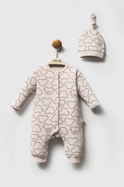 Car - Overall with hat